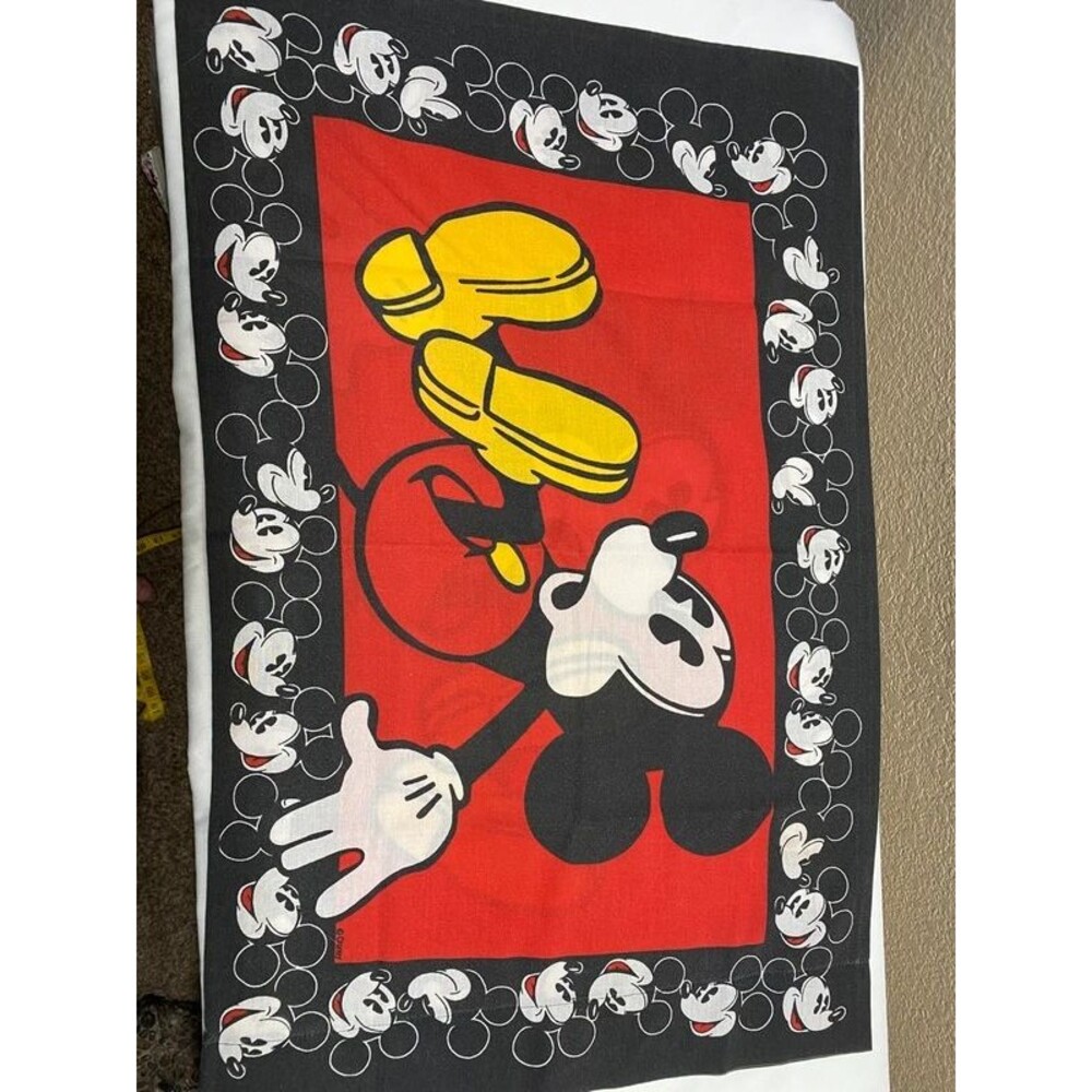 ^1980s–1990s Disney Mickey Mouse standard pillowcase vintage